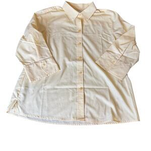 Foxcroft sz 16W Women’s Wrinkle Free Button Up Shirt Shaped Yellow